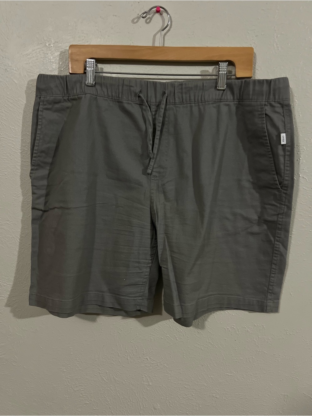 Men's Onia Drawstring Casual Shorts - Grey size XL